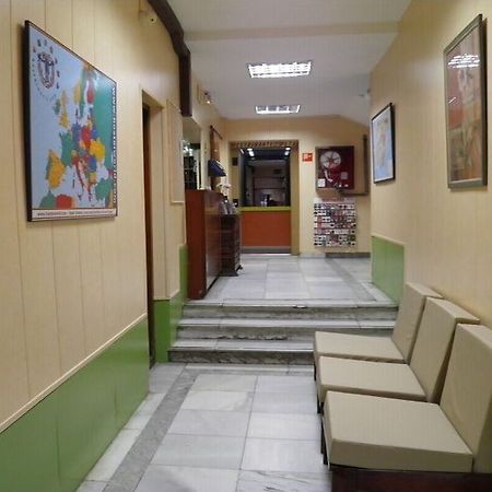 Nuria Hostal Μαδρίτη Εξωτερικό φωτογραφία